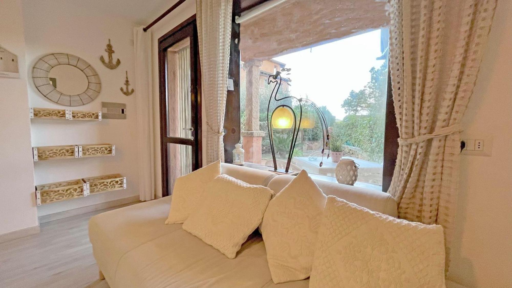 Deluxe Apartments In Порто Ротондо Екстериор снимка