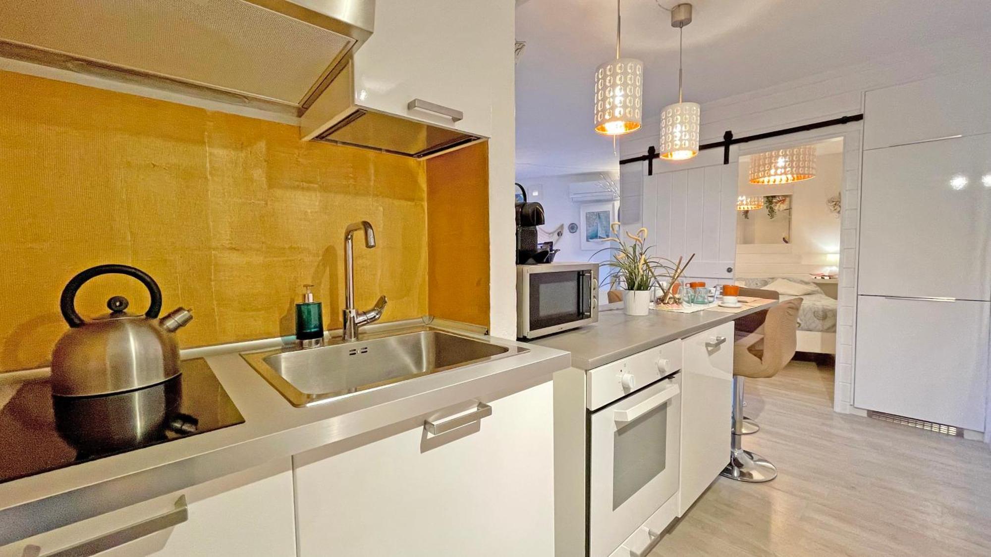 Deluxe Apartments In Порто Ротондо Екстериор снимка