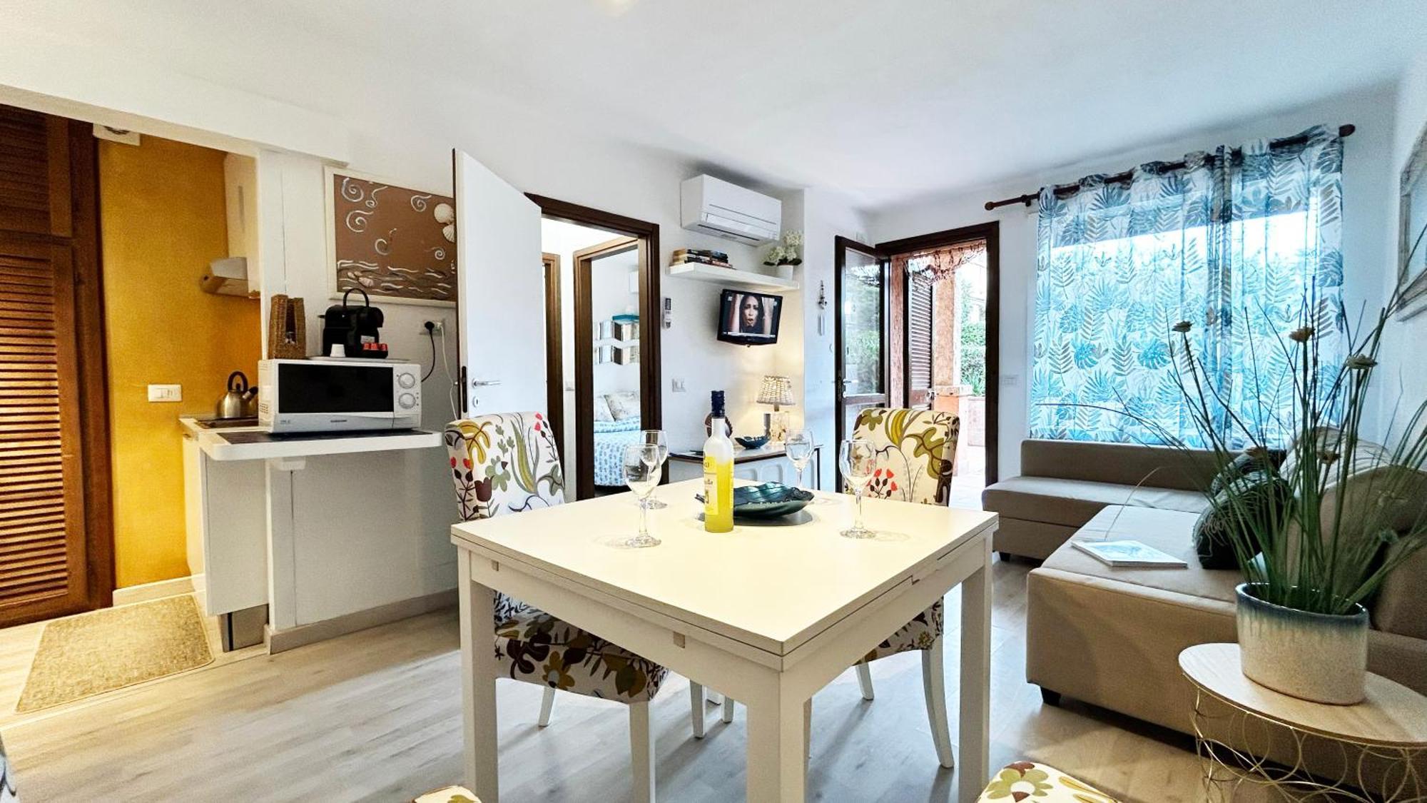 Deluxe Apartments In Порто Ротондо Екстериор снимка